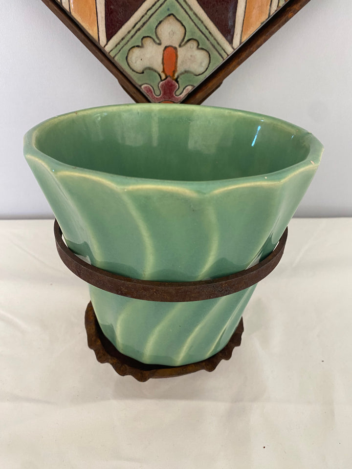 Malibu Tile Wrought Iron Plant holder wtih Bauer Flowerpot, 8" tile