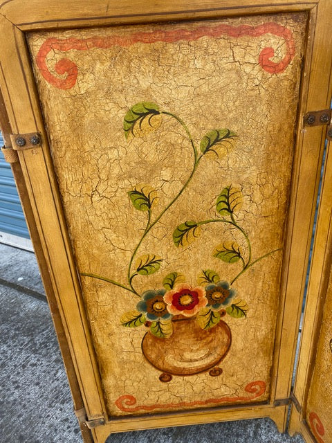 Monterey Folding Fireplace Summer Screen