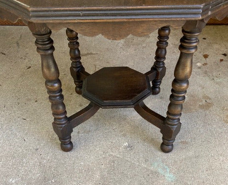 Taylor Tile Table, Gorgeous colors & Wooden base