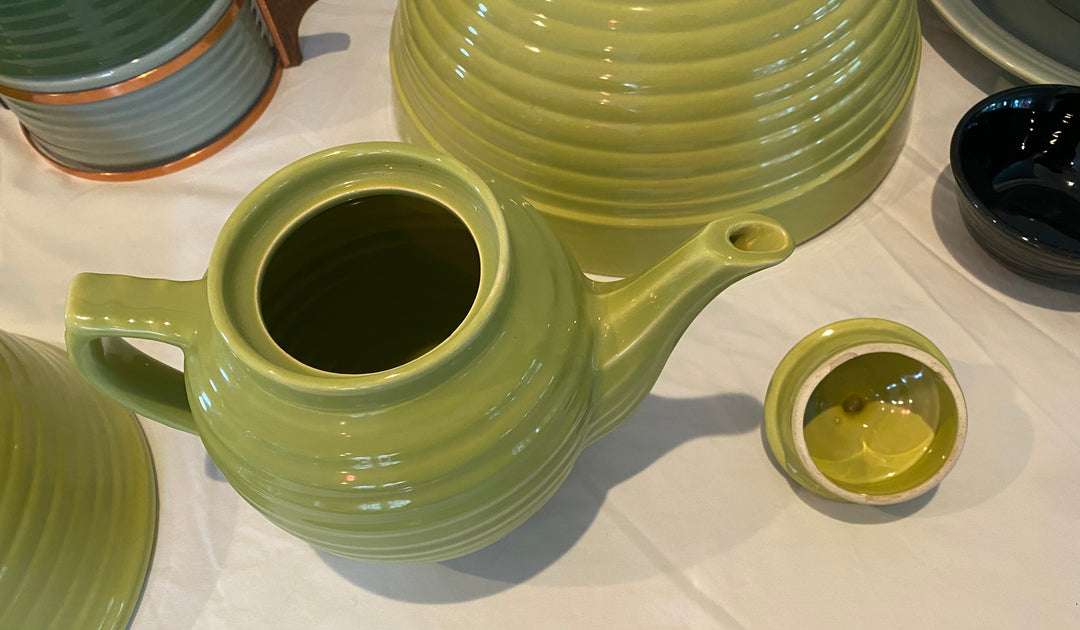 Bauer Ringware 6 cup Teapot, Chartreuse Glaze