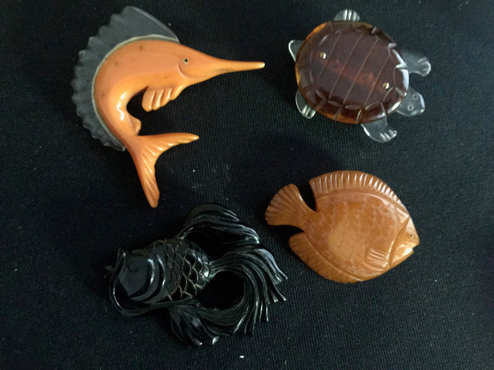 Vintage Jewelry Lucite Pin, Turtle