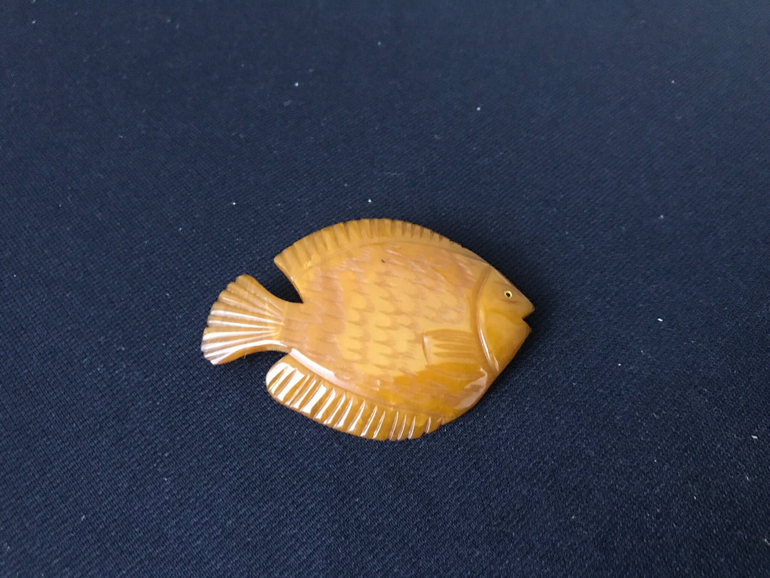 Vintage Jewelry Bakelite Pin, Tropical Fish, Collectable